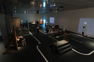 これも自分と認めざるをえない展　全景